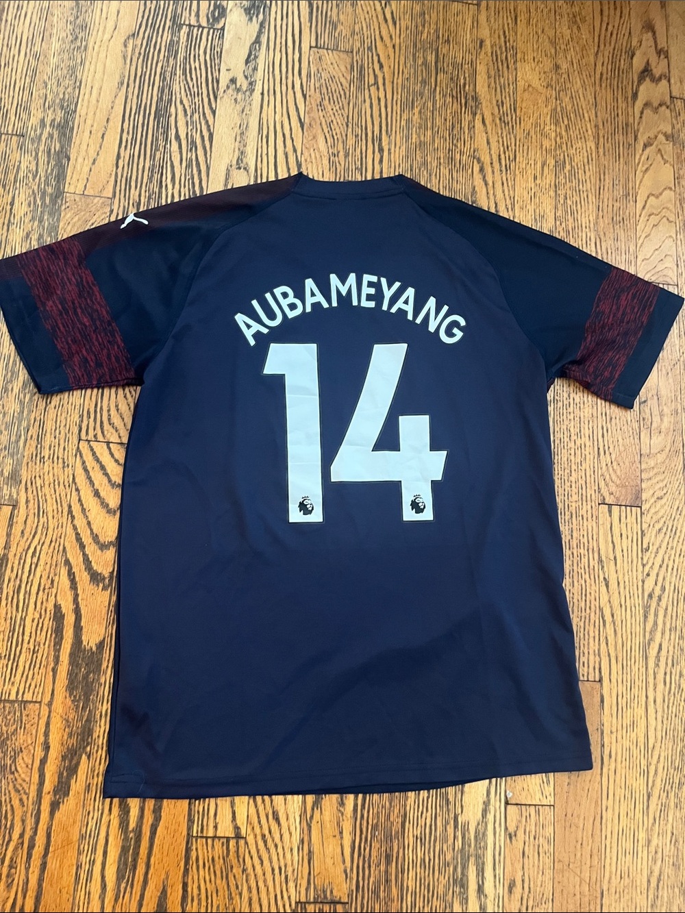 Aubameyang #14 Arsenal 2018/19 - Away - Puma Sz Medium